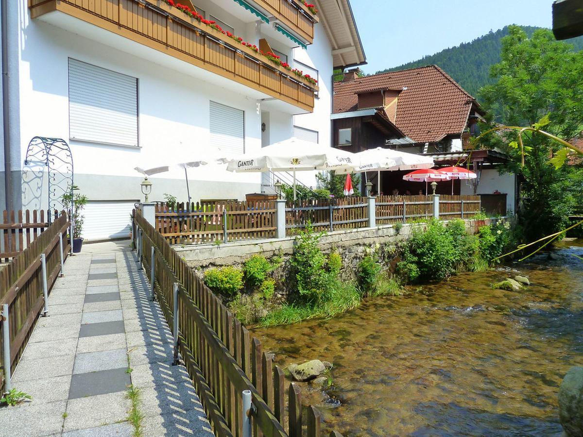 Landgasthof-Hotel-Roessle Oberprechtal エクステリア 写真